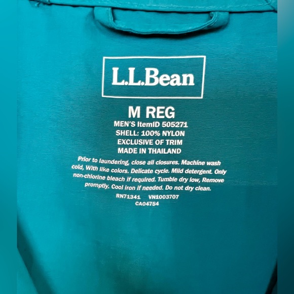L.L. Bean Men’s Pullover Rain resistant - Picture 3 of 4